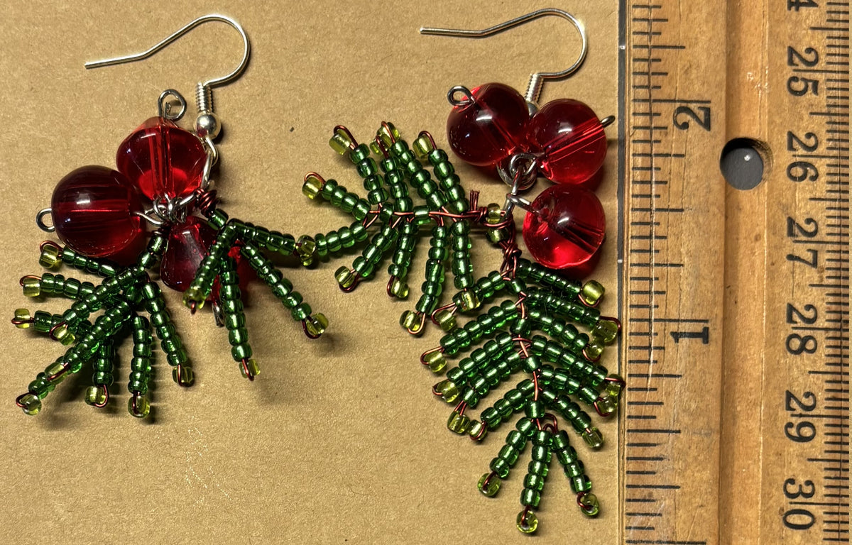 Handmade Holly Berry Earrings – Red & Green Beaded Christmas Dangles