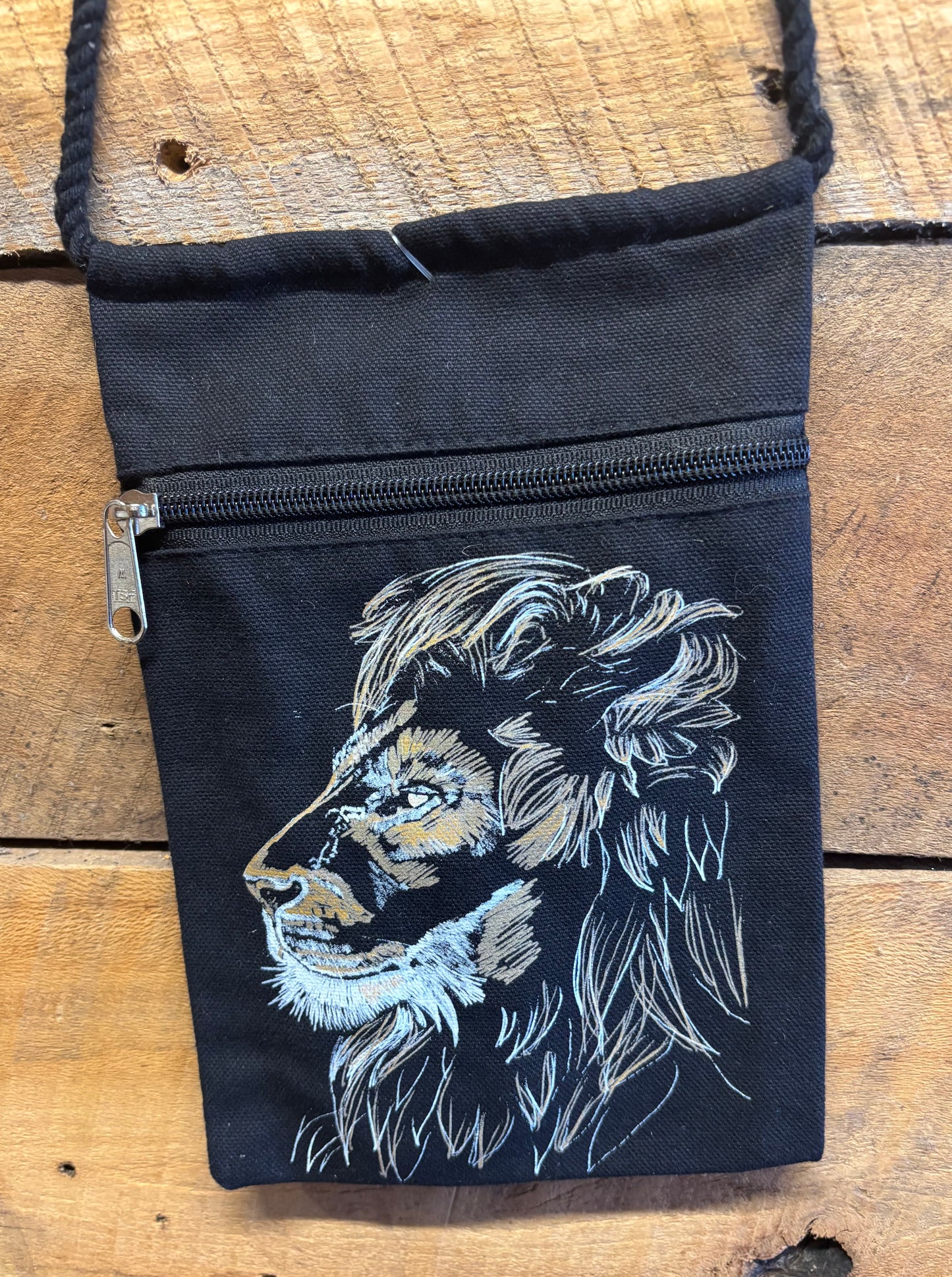 "Golden Lion" Jamie's Hand-Drawn Cat Collection Handbag With Twisted Rope Strap 6"x9"