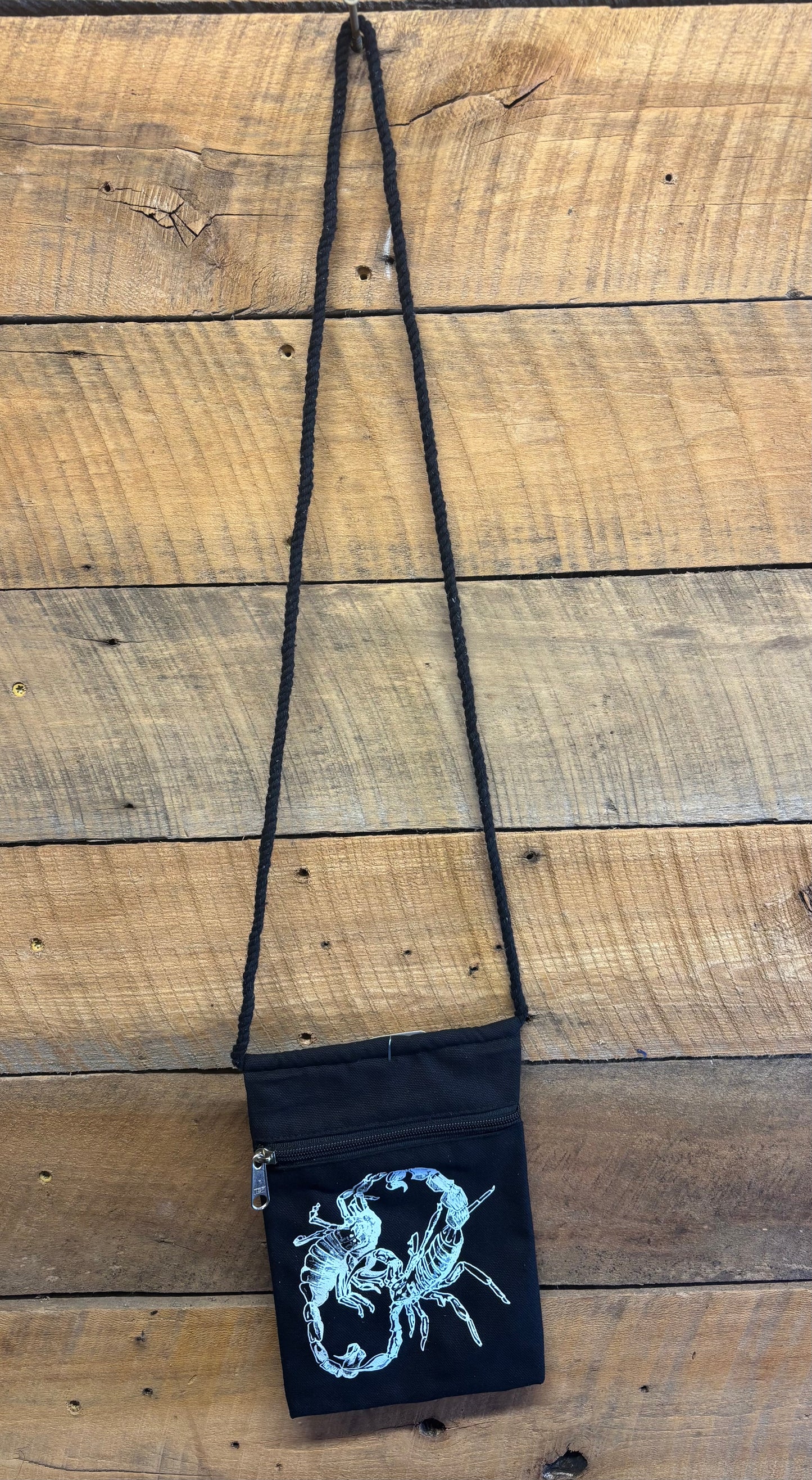 "Scorpion's Dance" Jamie's Hand-Drawn Scorpion Collection Handbag With Twisted Rope Strap 6"x9"