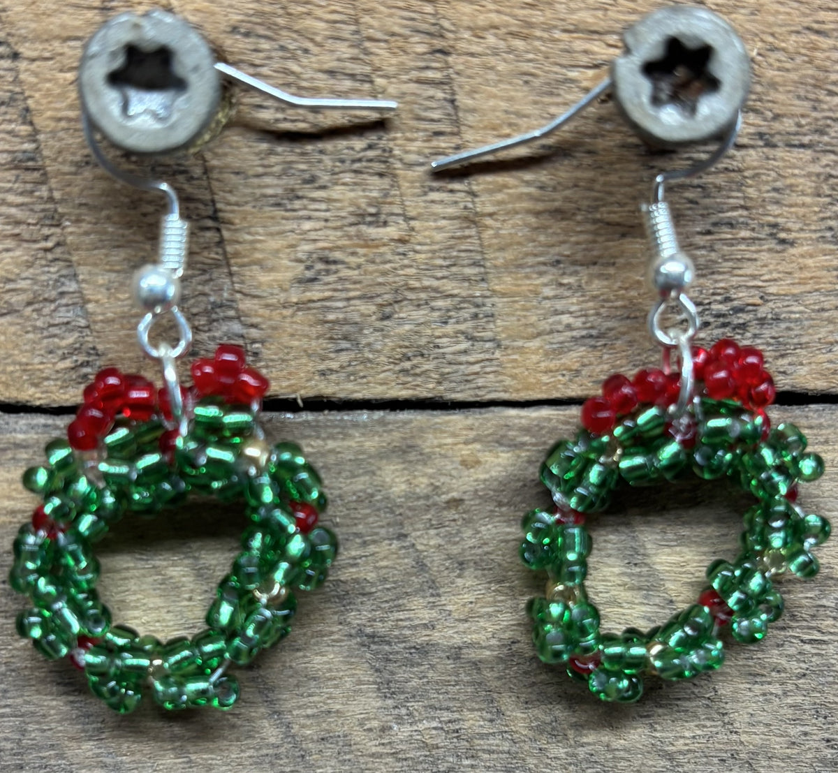 Handmade Beaded Christmas Wreath Earrings – Green & Red Holiday Dangles